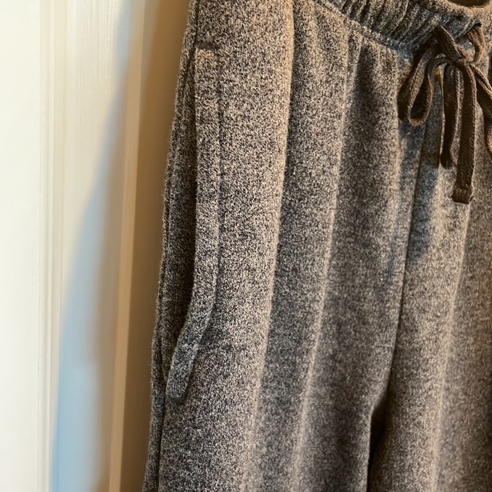 Eddie Bauer men’s Lounge pants - Picture 5 of 6